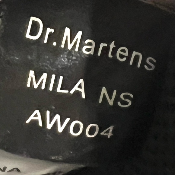 Dr. Martens Industrial Mila Black Leather Lace Up Women Shoes 8 - Picture 14 of 16